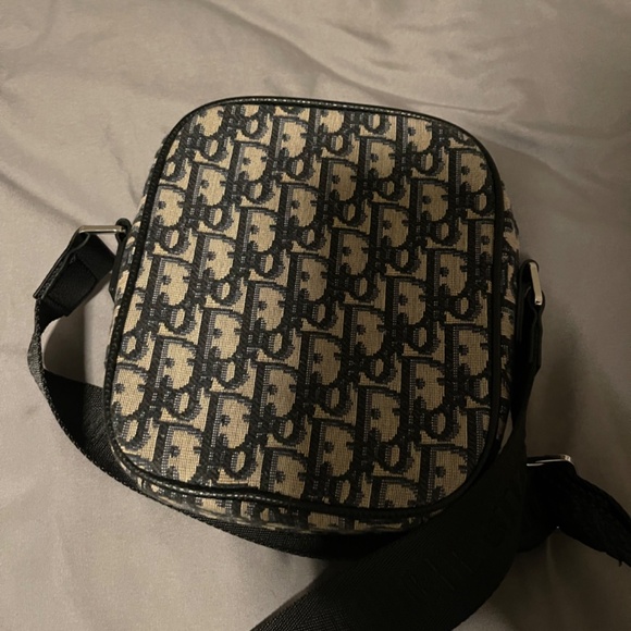 Dior Side Bag - Picture 3 of 3